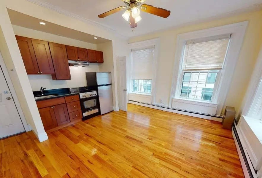 24 Joy St #4, Boston, MA 02114
