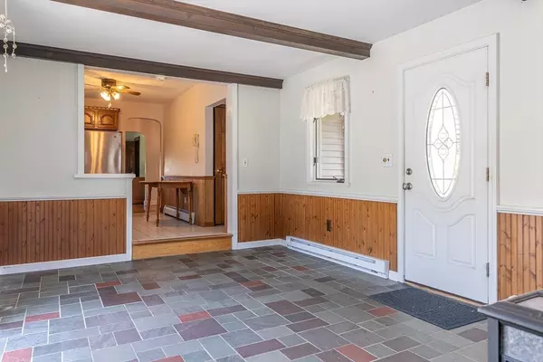 Belchertown, MA 01007,684 Franklin St.