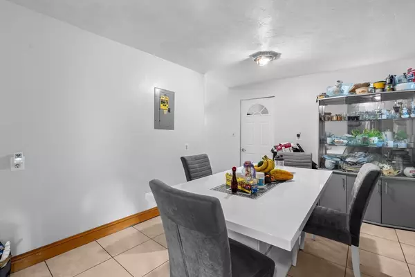 Brockton, MA 02301,56 N Warren Ave