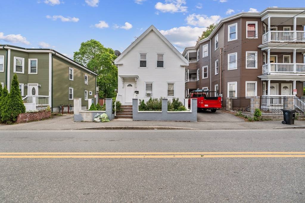 56 N Warren Ave, Brockton, MA 02301