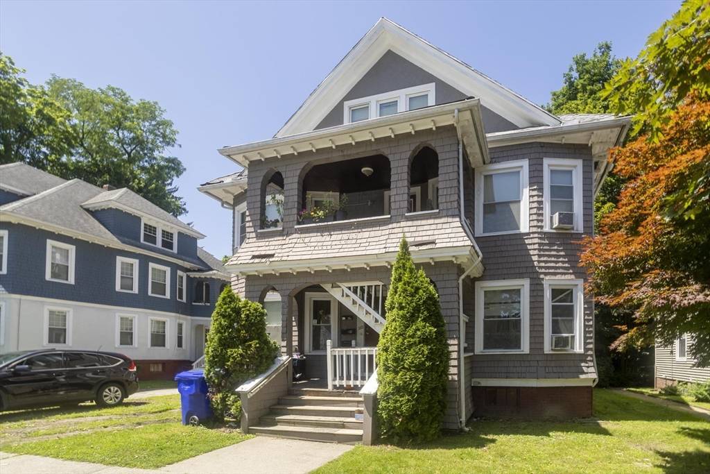 212-214 Fort Pleasant Ave, Springfield, MA 01108