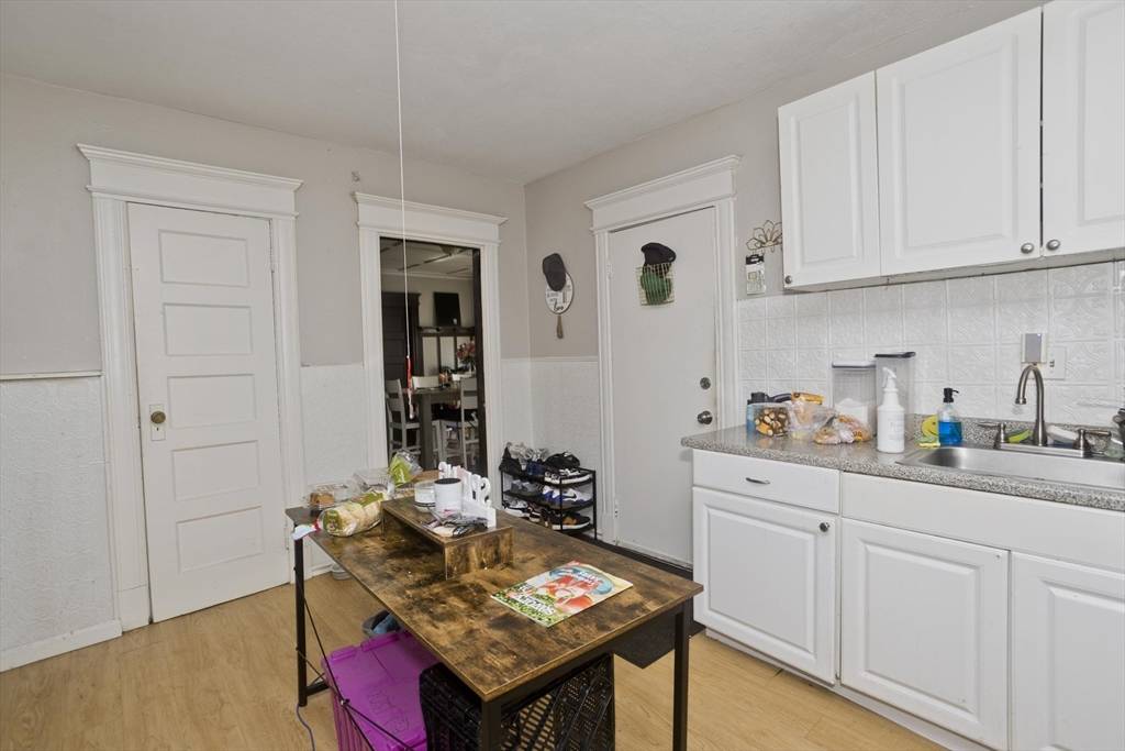 Springfield, MA 01108,212-214 Fort Pleasant Ave
