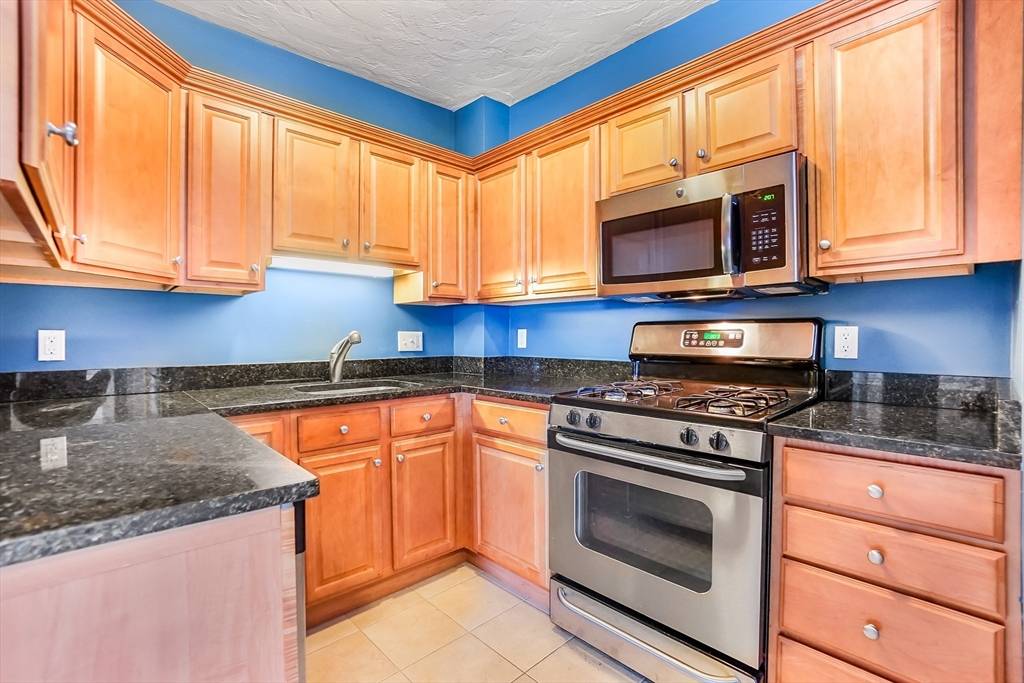 Waltham, MA 02453,132 Myrtle Street #1