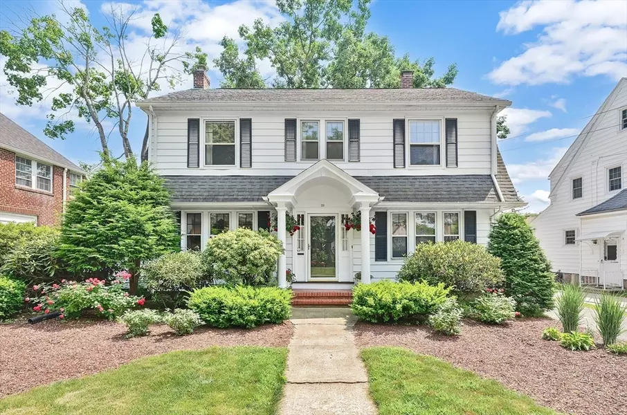 39 Bronson Ter, Springfield, MA 01108