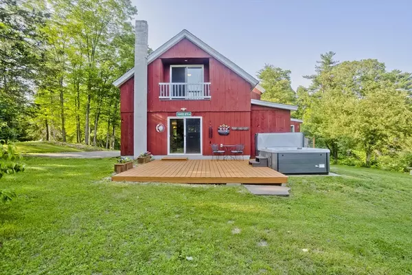 Granby, MA 01033,150 Harris St