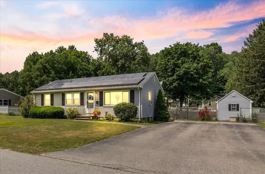 24 Alenclair, Amesbury, MA 01913