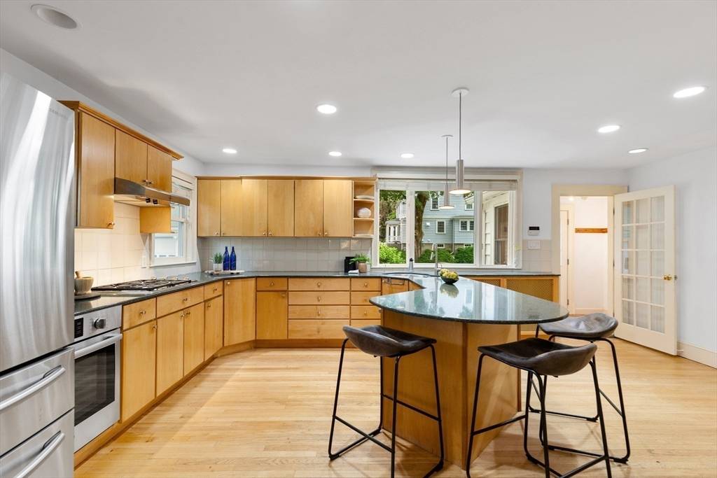 Lexington, MA 02420,1468 Massachusetts Ave
