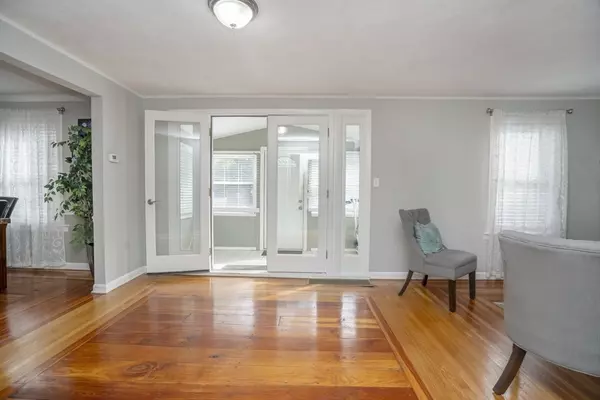 Peabody, MA 01960,3 Winnegance Ave