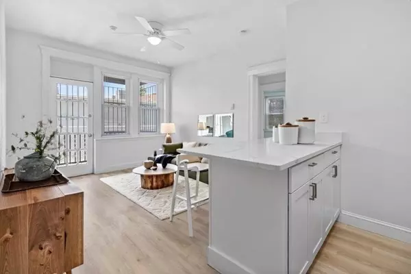 8 Kenwood #12, Boston, MA 02124
