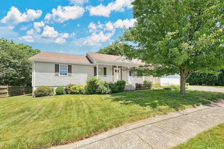 16 Amherst St, Chicopee, MA 01013