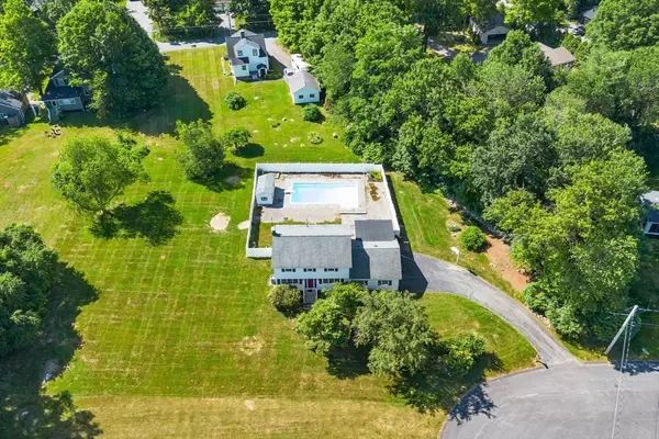 Acton, MA 01720,11 Heald Rd