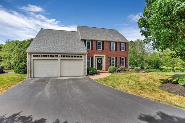 12 Saddle Hill Dr, Northborough, MA 01532