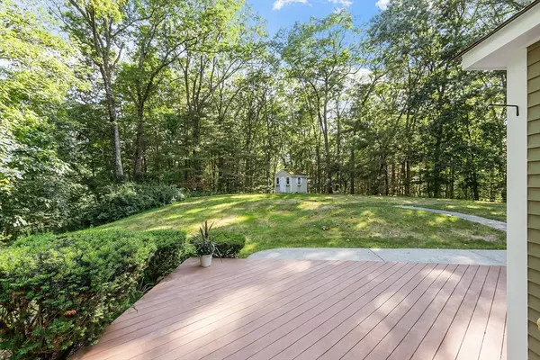 Groton, MA 01450,28 Hubbard Lane
