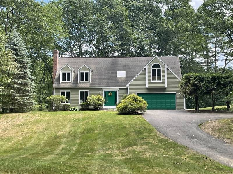 28 Hubbard Lane, Groton, MA 01450