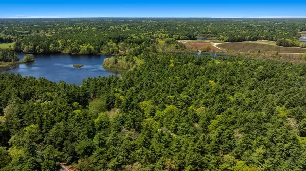 0-A4 Marys Pond Rd, Rochester, MA 02770