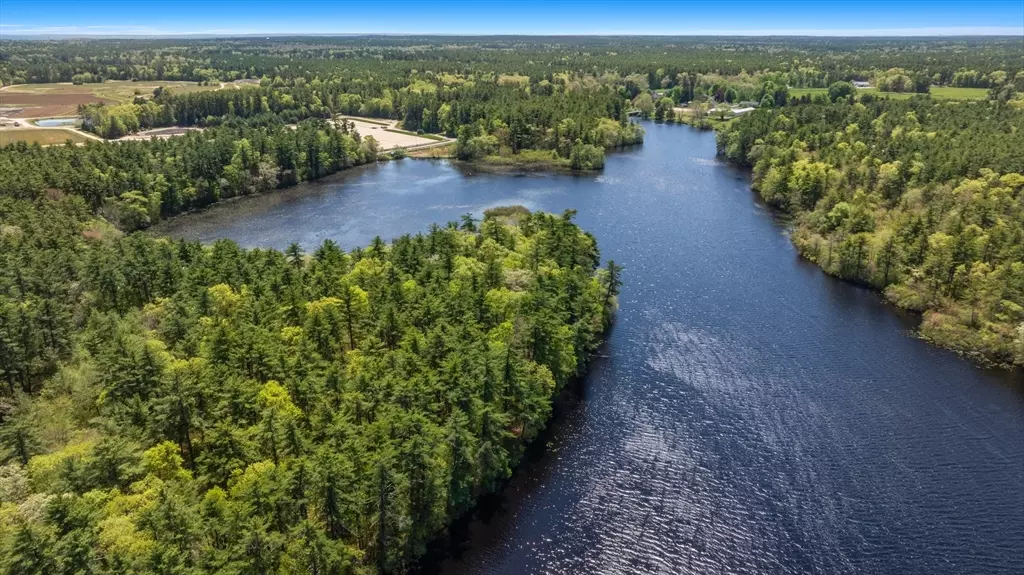 Rochester, MA 02770,0-A3 Marys Pond Road