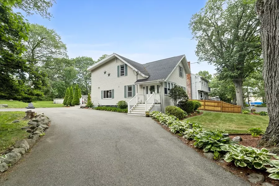 74 Glendale Rd, Braintree, MA 02184