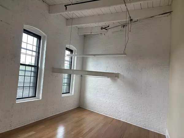 Worcester, MA 01608,51 Union Street #310
