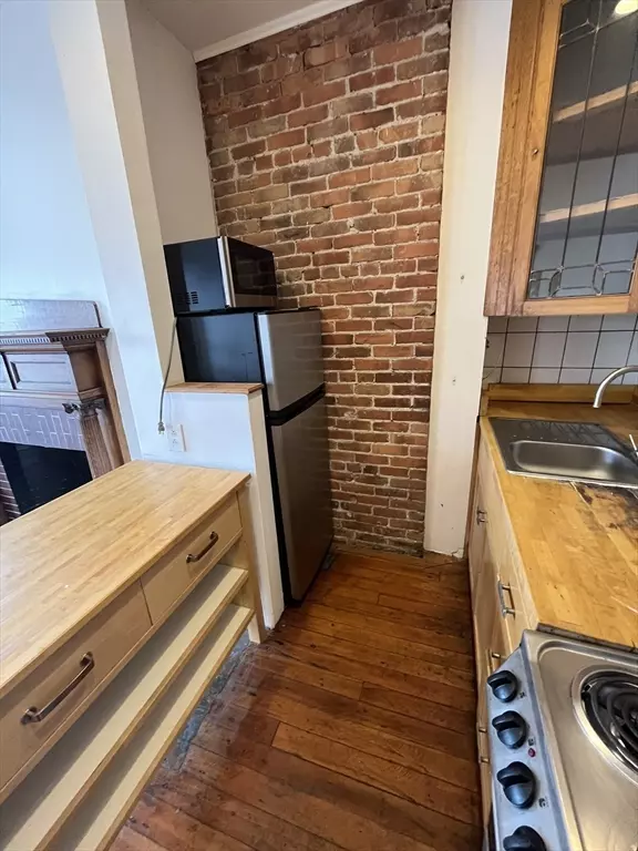 Cambridge, MA 02138,1137 Massachusetts Ave. #43