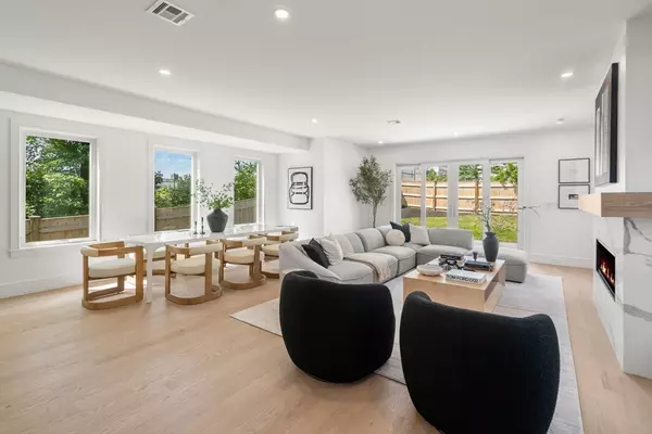 Boston, MA 02130,33 Evergreen St #2