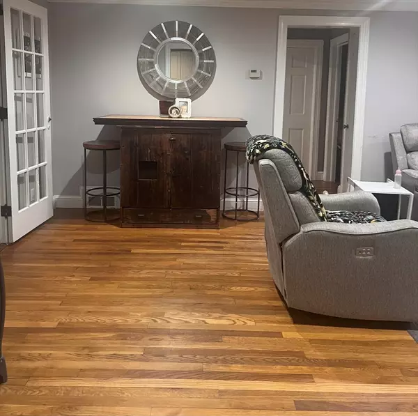 East Longmeadow, MA 01028,211 Parker Street