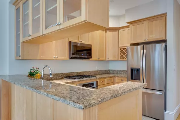 Boston, MA 02115,283 Commonwealth Ave #2