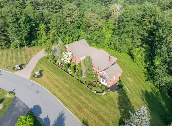 Andover, MA 01810,2 Regency Ridge