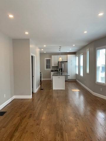 Medford, MA 02155,5 1/2 Edward St #2