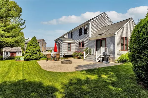 Mashpee, MA 02649,68 Whippoorwill Cir