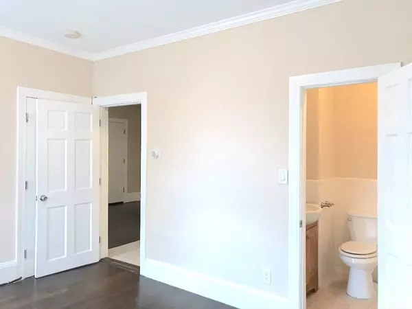 Revere, MA 02151,286 Revere #3R