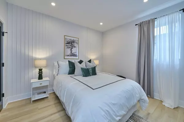 Arlington, MA 02474,18 Belknap Street #2
