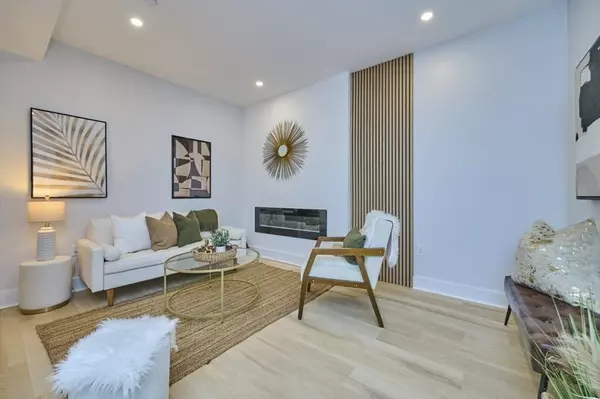 Arlington, MA 02474,18 Belknap Street #2