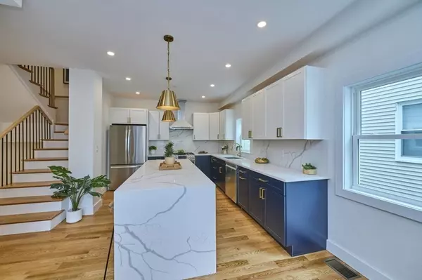 Arlington, MA 02474,18 Belknap Street #2