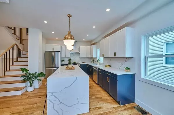 Arlington, MA 02474,18 Belknap Street #2