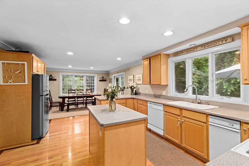 Scituate, MA 02066,8 Trudys Ln