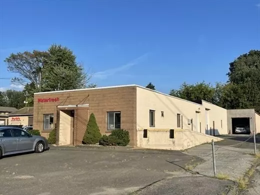 Agawam, MA 01001,53 Ramah Cir S