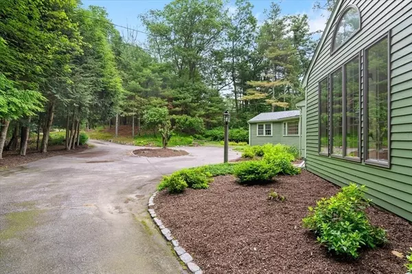 Sherborn, MA 01770,53 Woodland St