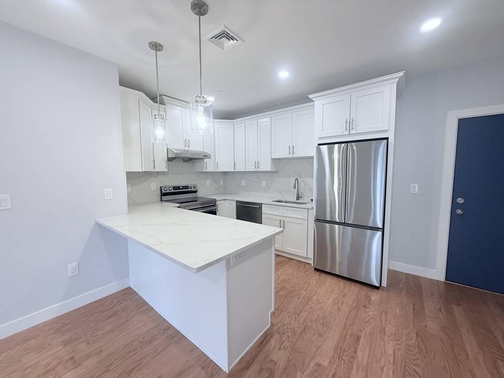 222 Arlington Street #2B, Quincy, MA 02170