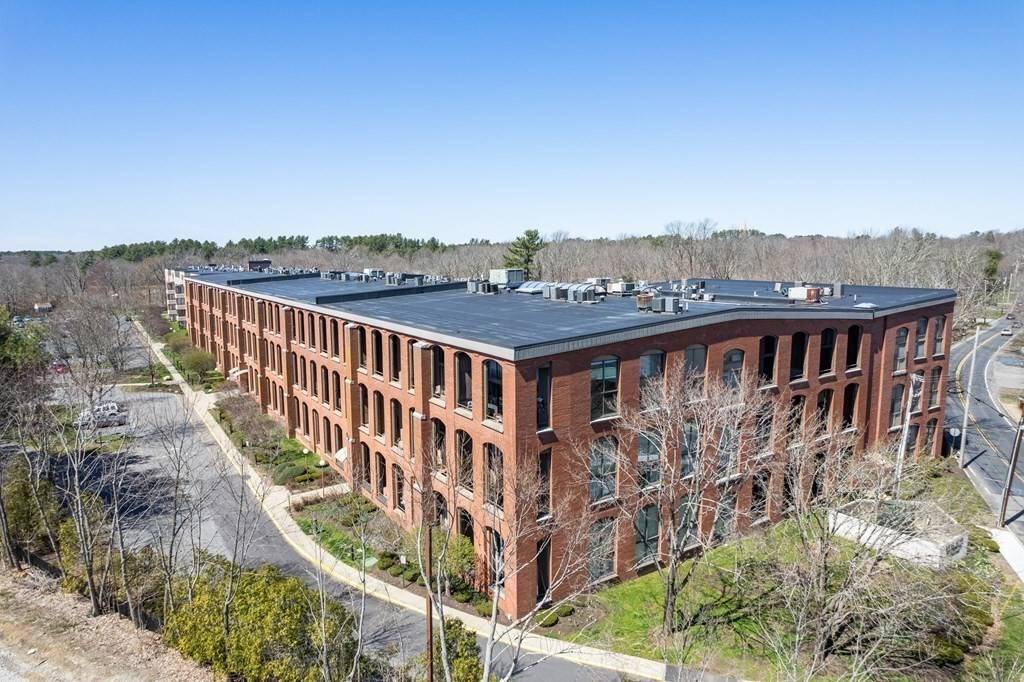 Taunton, MA 02718,96 Old Colony Ave #168