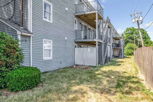 Lowell, MA 01851,1821 Middlesex St #3