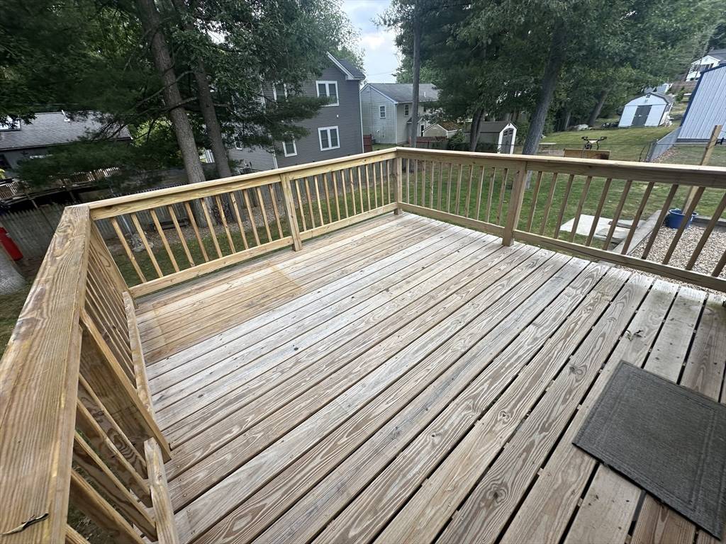 Holbrook, MA 02343,42 Dale Rd