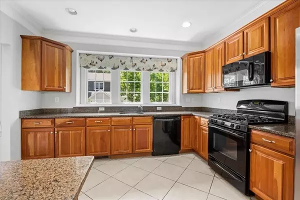 Hopkinton, MA 01748,11 Cole Drive #20