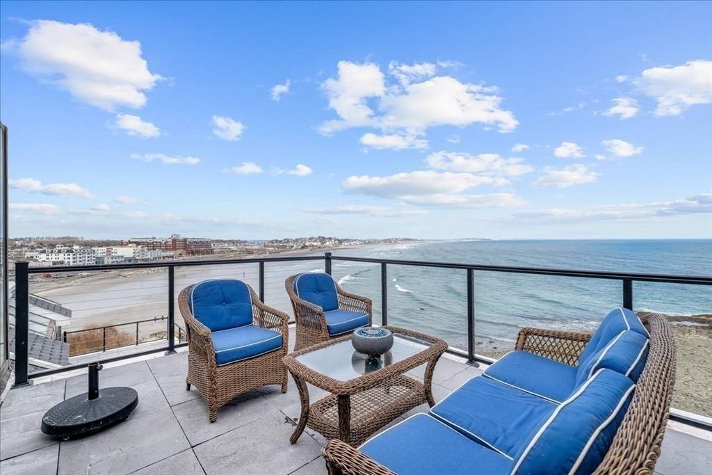 Hull, MA 02045,46 Oceanside Drive #46