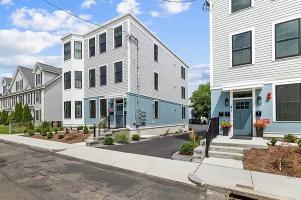 Boston, MA 02135,40 Waverly #3