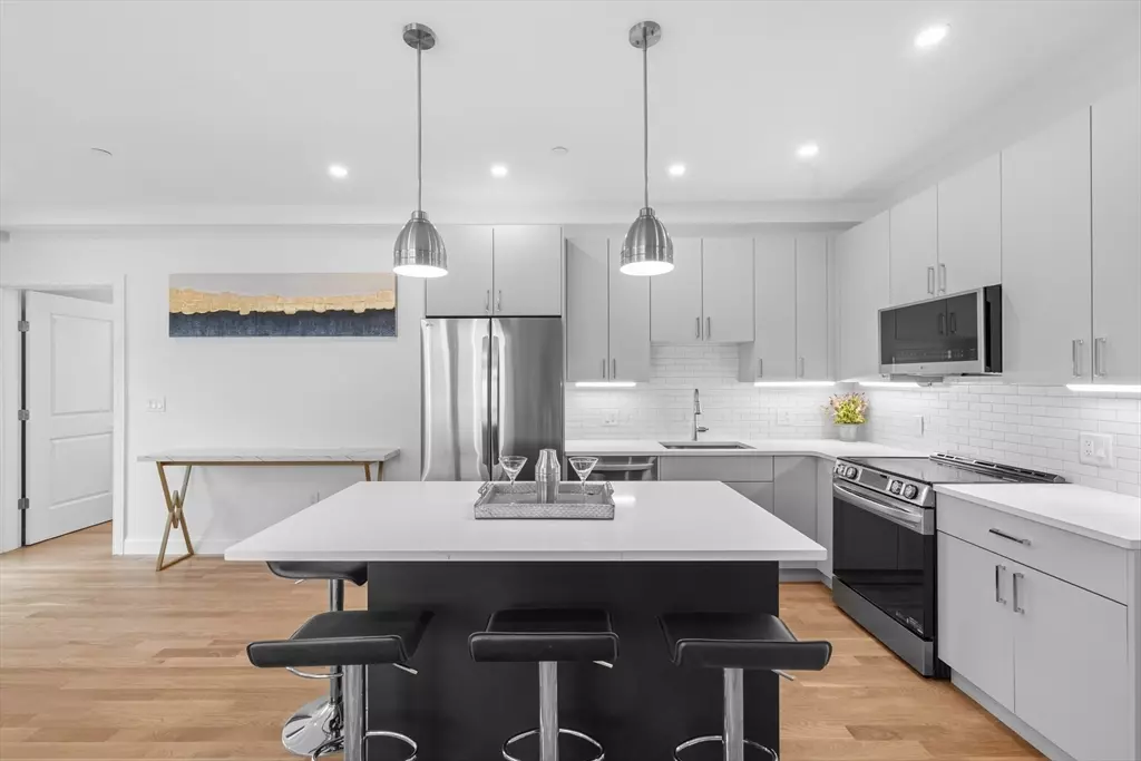 Boston, MA 02135,42 Waverly #1