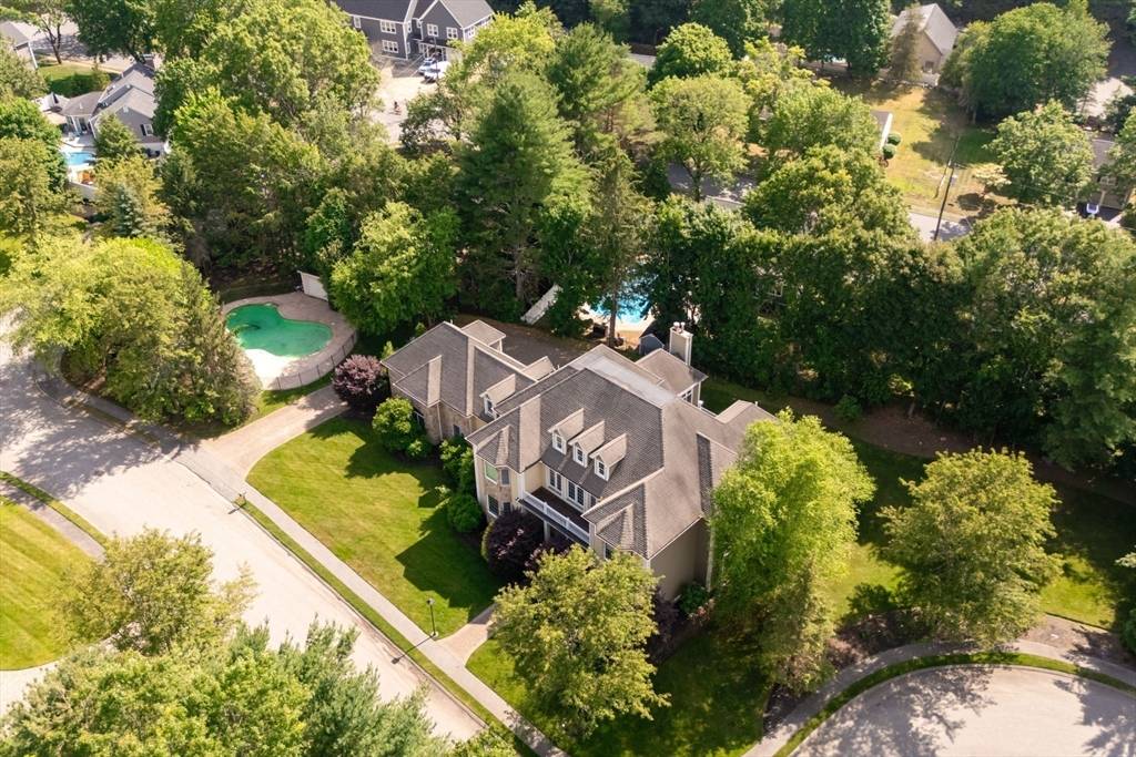 6 Ashley Court, Lynnfield, MA 01940