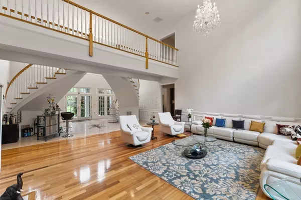Lynnfield, MA 01940,6 Ashley Court