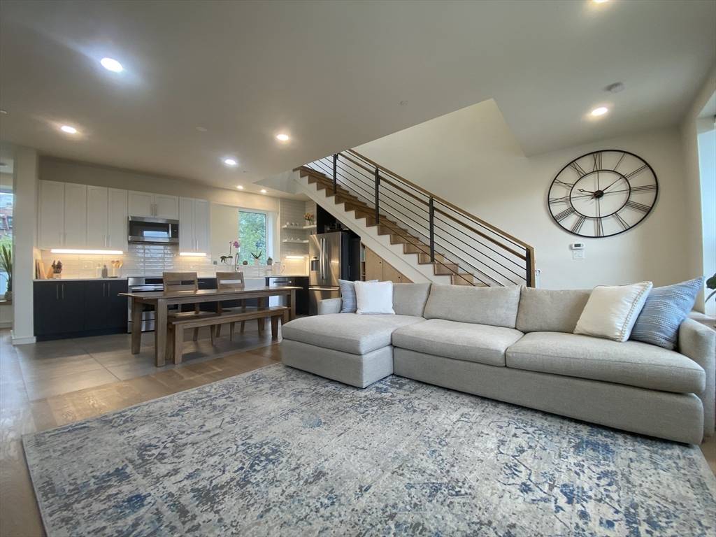 78 Fort Ave #78, Boston, MA 02119