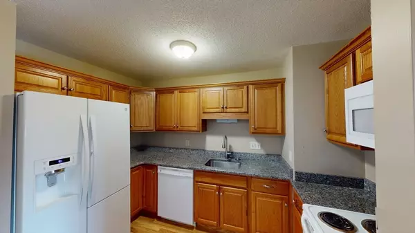 Somerville, MA 02145,474 Broadway #28