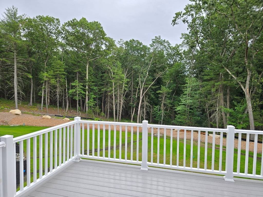 Holliston, MA 01746,3 Danforth Drive